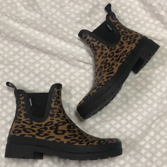 Tretorn Lina 2 Rain Boot Leopard Animal Print - Picture 8 of 10